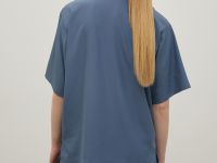 Рубашка женская свободного силуэта с отложным воротничком