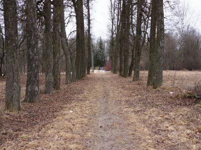 Памятное место, где находилась усадьба, в которой родился и жил декабрист и поэт Рылеев Кондратий Федорович