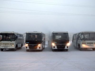 В Ленск доставили новые пассажирские автобусы