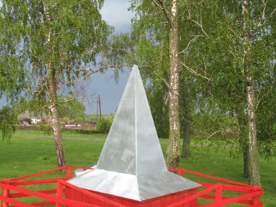 Одиночная могила партизана