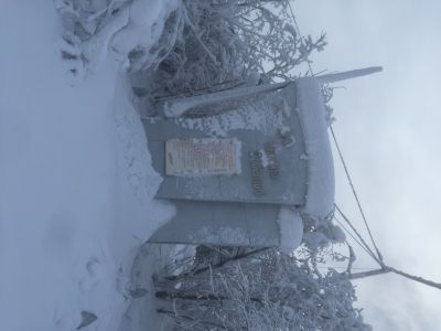 Памятник 28 борцам за власть Советов, павшим в годы гражданской войны на территории Абыйского района