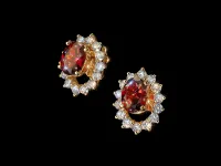 Пусеты из желтого золота с и гранатами э0366пс03260353_white