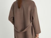 Пальто из шерсти с поясом