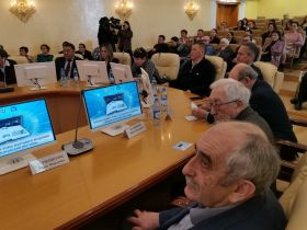 Презентован первый печатный том «Энциклопедии Якутии»