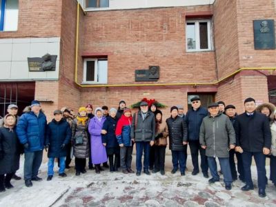 В Якутске почтили память видного государственного деятеля Василия Филиппова