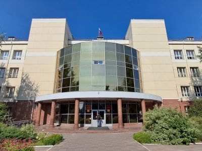 Здание, где размещался госпиталь раненых на фронтах Великой Отечественной войны