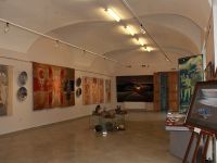 Выставочные залы Конюшенного корпуса Центрального парка культуры и отдыха им. С. М. Кирова