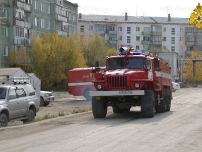 В Якутске в результате детской шалости загорелся автомобиль