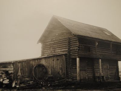 Амбар с галереей (мангазин)