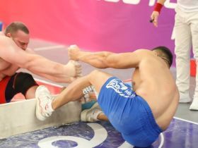 Абсолютные чемпионы мира благодарят "Железные дороги Якутии"