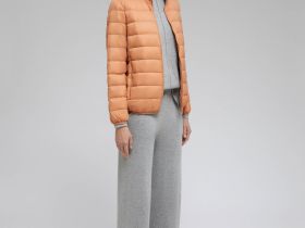 Стеганый пуховик с натуральным пухом