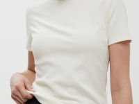 Футболка приталенного силуэта