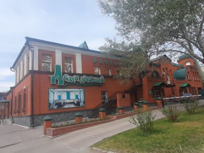 Заведение искусственных и минеральных фруктовых вод