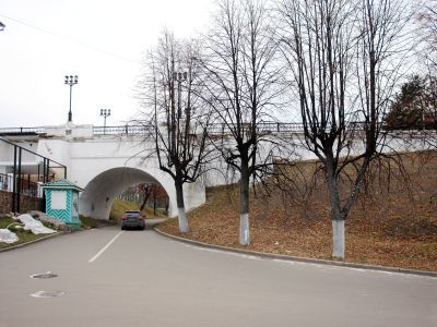 Мост-виадук через Медведицкий овраг с Подволжскими воротами