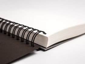 Скетчбук для графики Малевичъ "GrafArt" коричневый 19х19 см 80 л 150 г