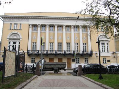 Усадьба Луниных, 1818 - 1823 гг.: главный дом, флигель, служебные постройки, арх. Д.И. Жилярди