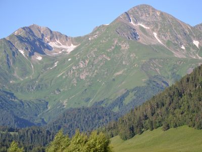 Памятный знак в честь Победы над фашистскими захватчиками