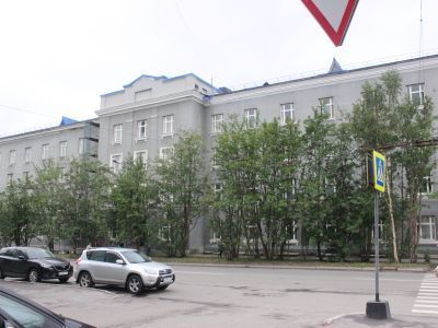Здание Полярного научно-исследовательского института морского рыбного хозяйства и океанографии им. Н.М. Книповича (ПИНРО)