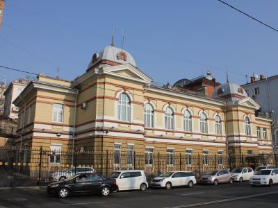 Здание Приморской краевой конторы Госбанка – место героической обороны дивизиона Народной охраны 25 мая 1921 г.