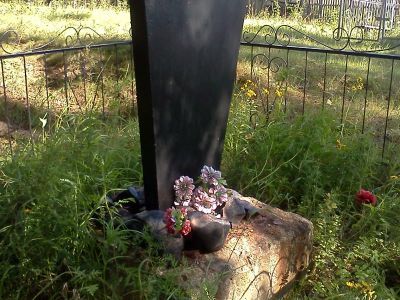 Братская могила 20 человек мирных жителей в Кельчиюре