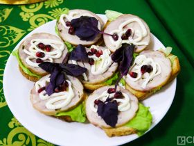 «Вкус хомуса»: в Якутске прошел необычный гастро-культурный вечер