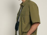 Рубашка с нагрудными карманами и принтом