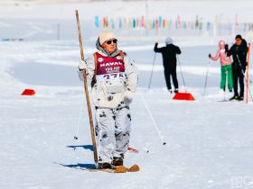 Звезды Олимпийских игр пробежали лыжный марафон с якутянами