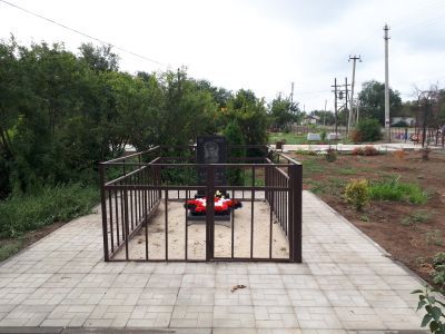 Могила летчика сержанта Барышева А.Н., погибшего в период Сталинградской битвы