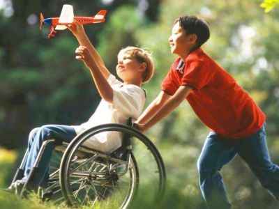 Детские лагеря получат гранты на создание условий для отдыха детей с инвалидностью