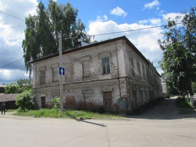 Здание казармы для рабочих