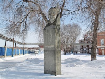 Памятник Кржижановскому Глебу Максимилиановичу