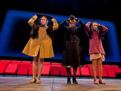 Билеты на На чемоданах (Театр им. Вл. Маяковского. Сцена на Сретенке) / Театр | Афиша | ИнфоТаймс