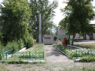 Обелиск воинам, погибшим в годы Великой Отечественной войны (1941-1945 гг.)