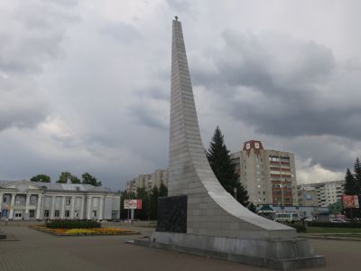 Стела "Воинам-Новоалтайцам", погибшим в годы Великой Отечественной войны (1941-1945 гг.)