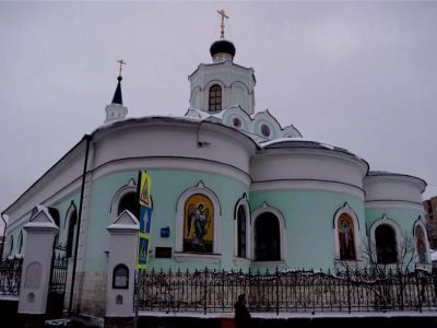 Храм в честь Воздвижения Креста Господня на Чистом (Пометном) Вражке, 1658 г., 1846 г., 1890-е гг. архитектор Ф.Н.Кольбе. Здесь в 1901 г. венчался  А.П.Чехов с О.Л.Книппер