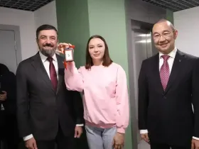 В Нерюнгри дети-сироты получили квартиры в новом доме