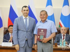 В Якутске прошло торжественное собрание к 75-летию племенной службы на Крайнем Севере и в Арктике