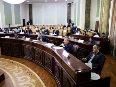 На сессии Якутской гордумы приняли решение установить налоговую льготу многодетным семьям