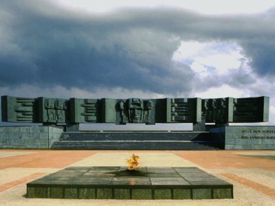 Мемориал «В честь героев Курской битвы»