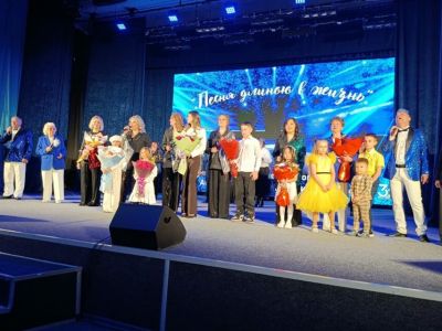 «Песня длиною в жизнь»: народный ансамбль «ЖДЯ» дал концерт в Алдане