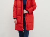 Стеганое утепленное пальто с капюшоном