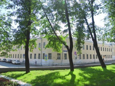 Боковой флигель