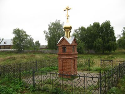 Придорожная часовня - столб