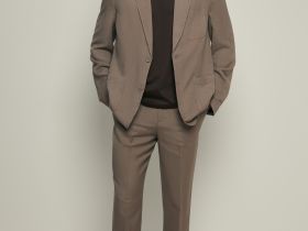 Однобортный пиджак с добавлением льна