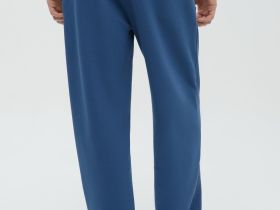 Спортивные брюки зауженного кроя на резинке