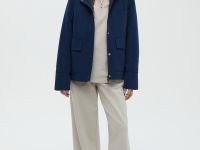 Ветровка с капюшоном свободного силуэта