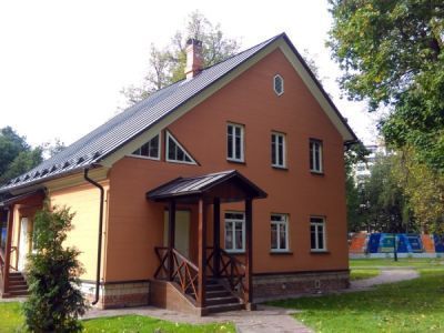 Флигель южный деревянный