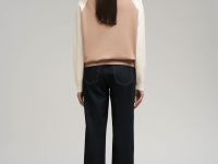 Свободный джемпер с рукавами-реглан