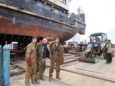 Студенты ссузов приступили к практике в береговых службах Жатайского судоремзавода