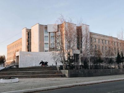 2,5 и 3,5 млн рублей – врачам, прибывшим работать в Мирнинский район